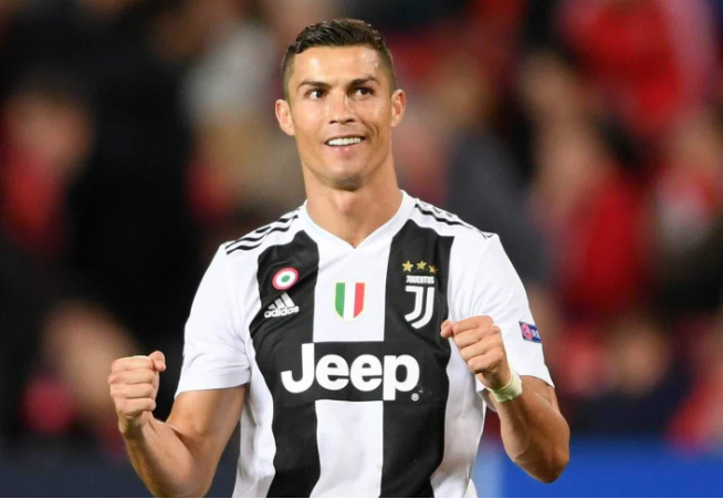 哈兰德26岁之前欧冠已打入54球，仅次于梅西（未满26岁欧冠进54球，哈兰德仅次梅西）