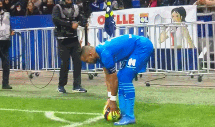 埃弗顿遭遇三连败，莫耶斯：对阵曼联我希望球员们做出回应