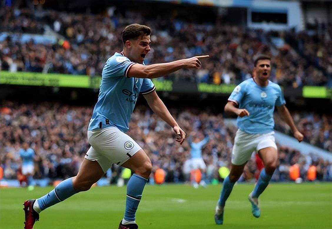 安帅：世界杯只剩几个位置待定，换人罚点是想为埃斯特旺减压（安帅：世界杯阵容仅余少数席位未定，更换点球主罚者旨在为埃斯特旺减压）