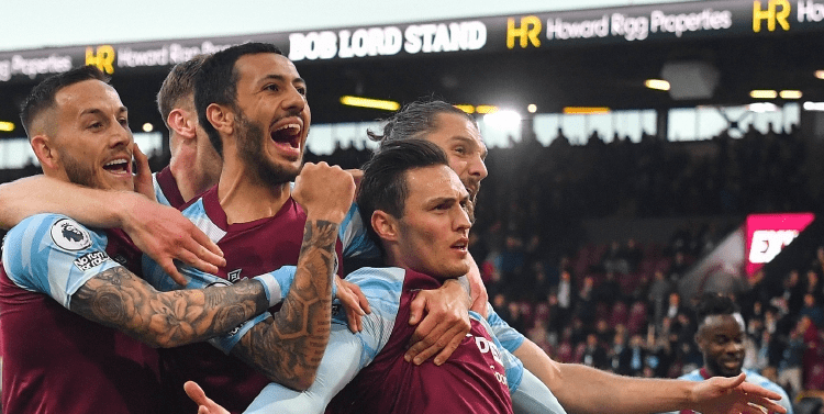 足球国足队内对抗赛出现精彩世界波（国足队内对抗赛上演惊艳世界波）