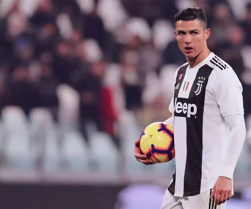 你的队徽不配出现在我的球场！细数桑德兰与纽卡的恩怨情仇（这枚队徽别踏入我的主场：盘点桑德兰与纽卡的百年宿怨）