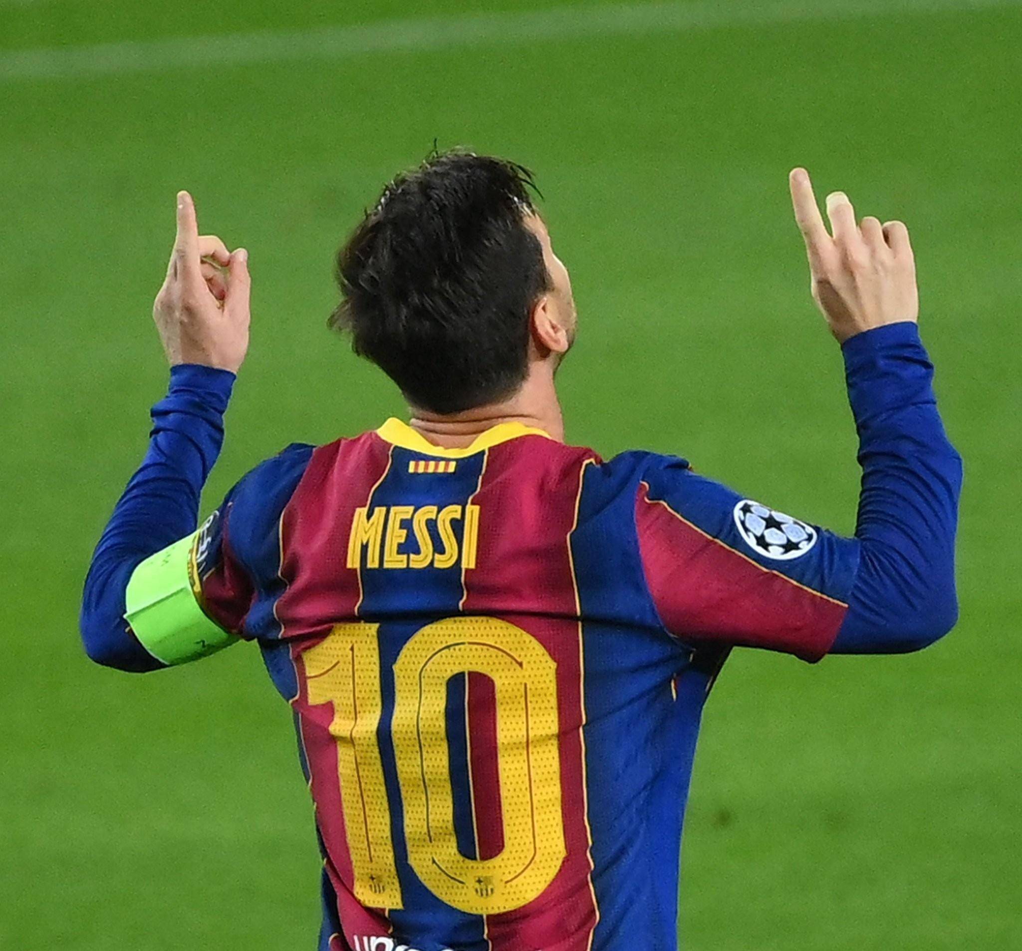 英超半场：勒温梅开二度，恩凯蒂亚造险，利兹联2-0水晶宫（英超半场战报：勒温双响，恩凯蒂亚造险，利兹联2-0领先水晶宫）