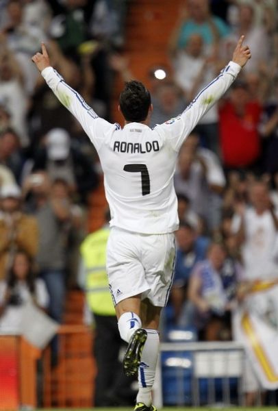 巴萨双喜！德容、费尔明重返训练场 弗利克迎战力增强