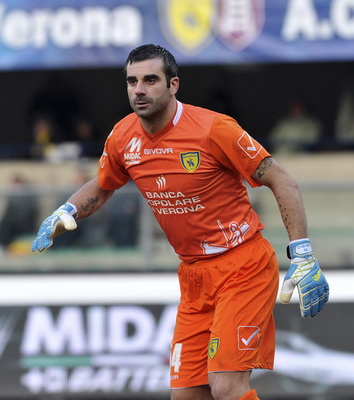 西媒：恩德里克将在12月26日加盟里昂，有望1月4日首秀（据西班牙媒体，恩德里克将于12月26日加盟里昂，预计1月4日迎来首秀）