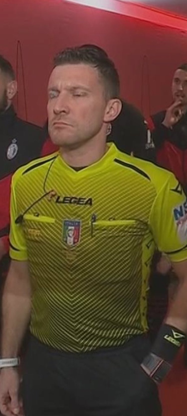 TAA再遭伤情打击2025报销：后防问题困扰阿隆索，解决不好就下课