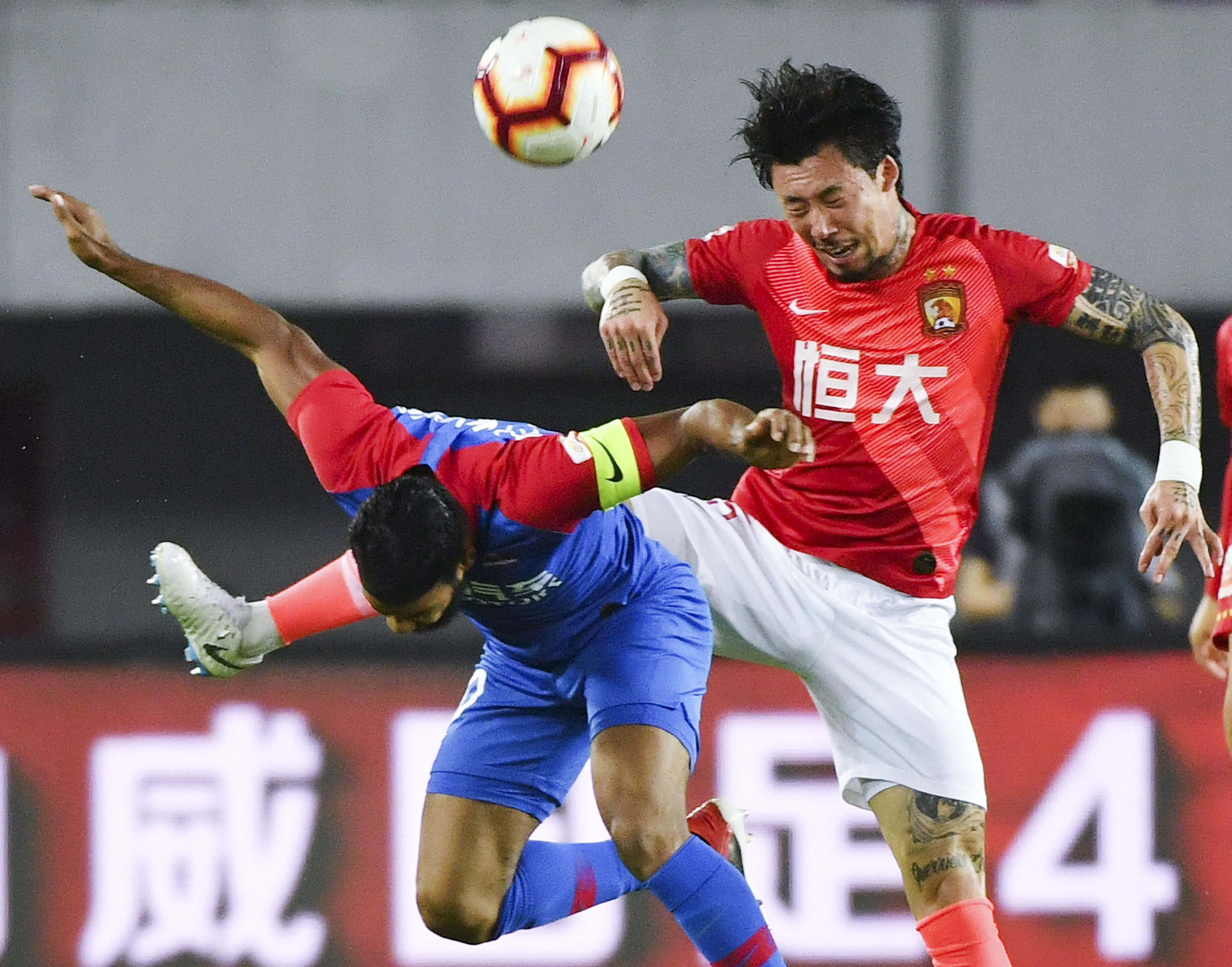 德转身价更新福登仍为8000万欧，本赛季19场9球4助