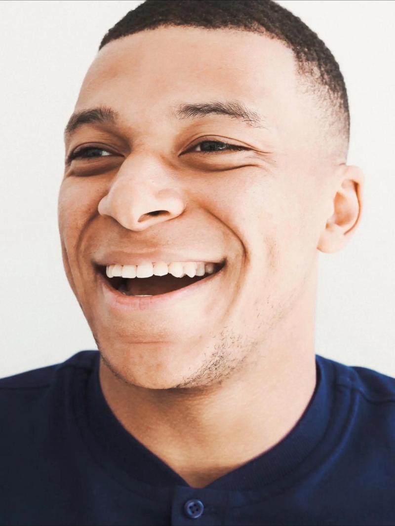 曼晚：阿莫林对达洛特进行一对一训练，已将其打造为进攻利器（曼晚：阿莫林单独指导达洛特，已将其塑造成进攻尖刀）